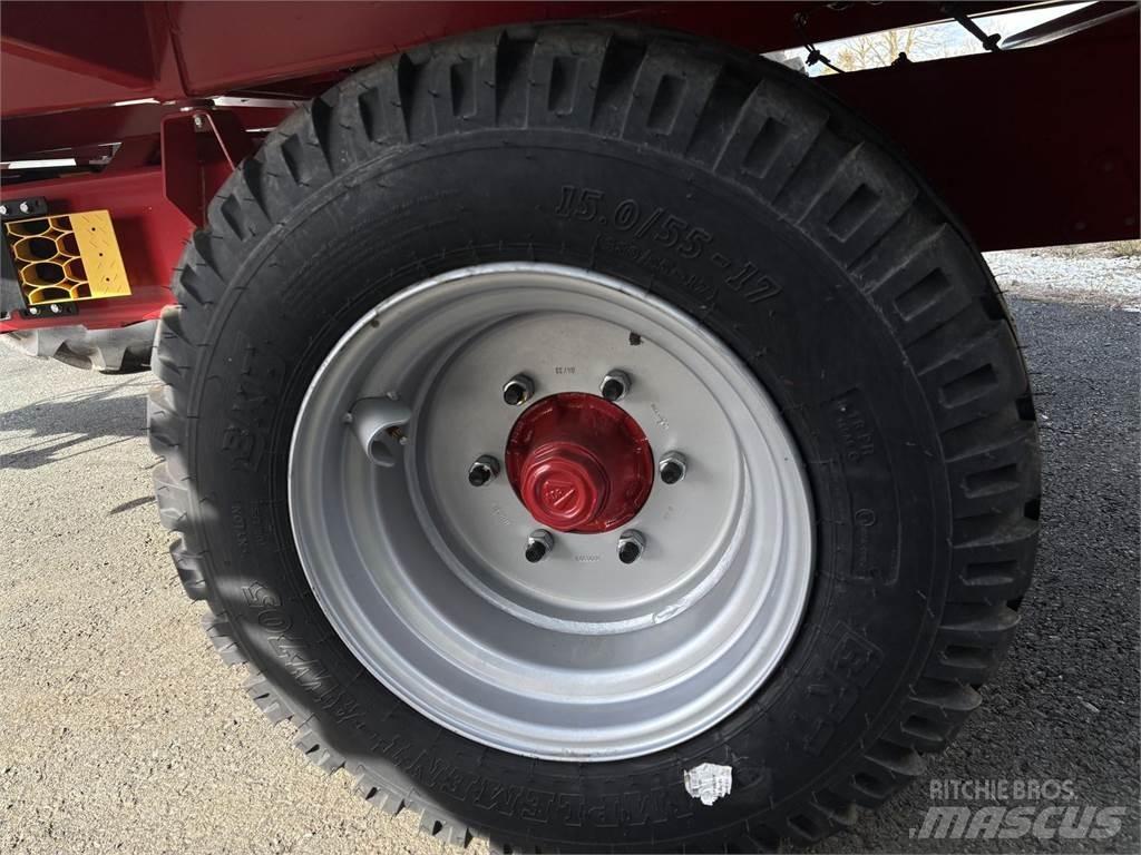 Farmtech EDK 650HD مقطورات قلابة