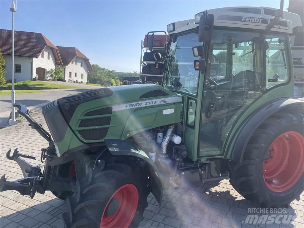 Fendt 210 F Profi الجرارات