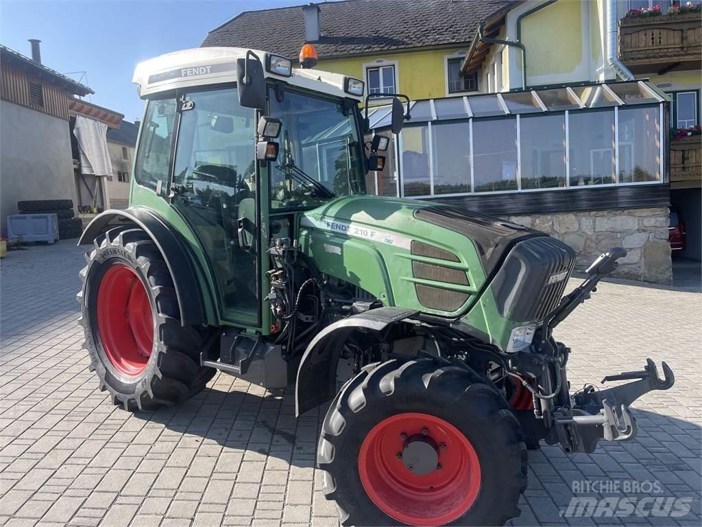 Fendt 210 F Profi الجرارات