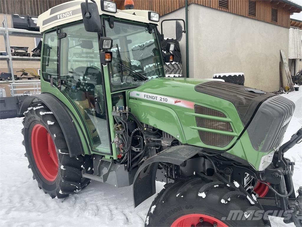 Fendt 210 Vario F الجرارات