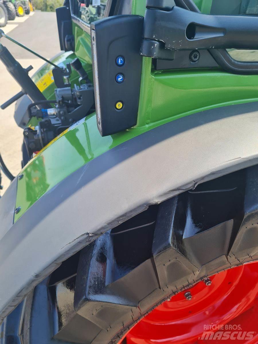 Fendt 211 Vario F الجرارات