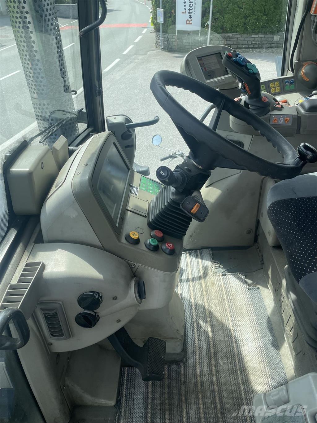 Fendt 415 Vario الجرارات