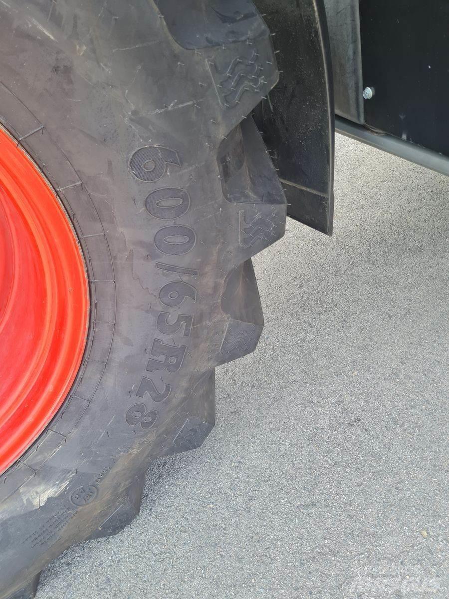 Fendt 718 Vario الجرارات