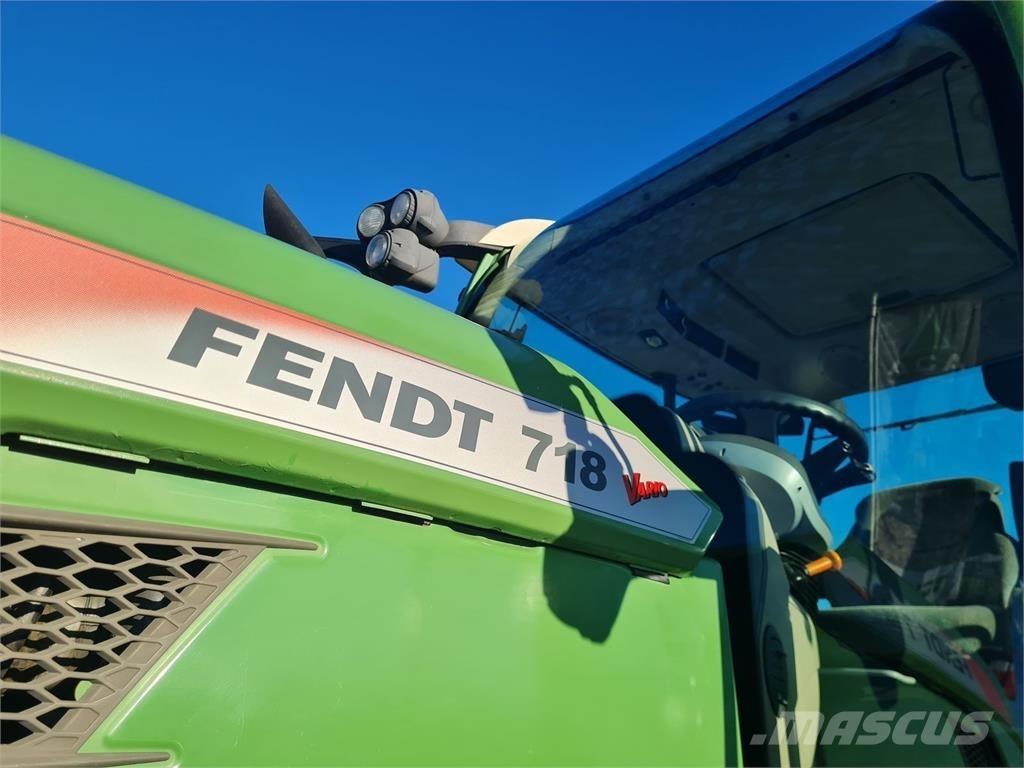 Fendt 718 Vario الجرارات