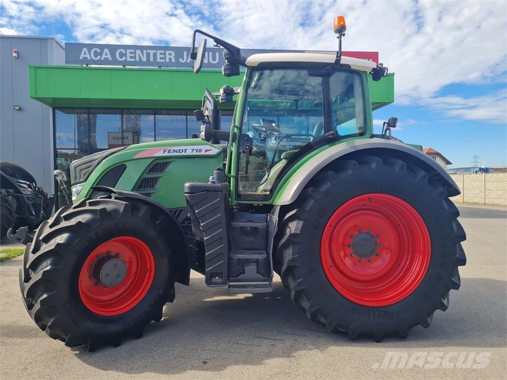 Fendt 718 Vario الجرارات