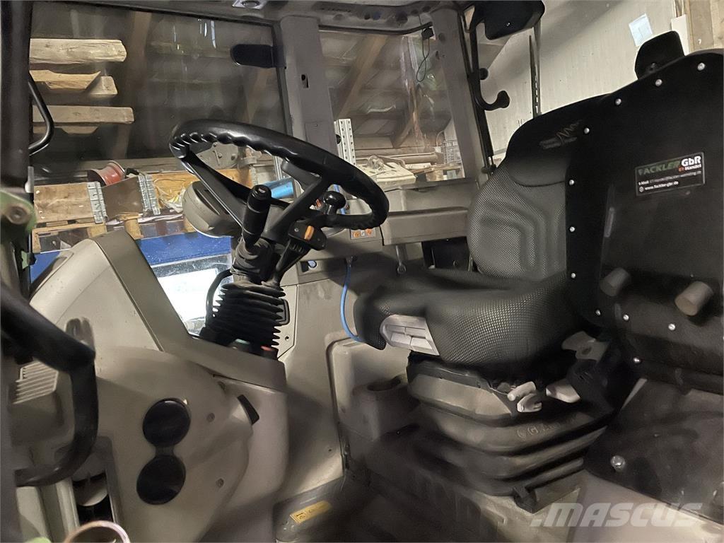 Fendt 718 Vario الجرارات