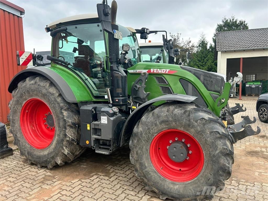 Fendt 724 Vario الجرارات