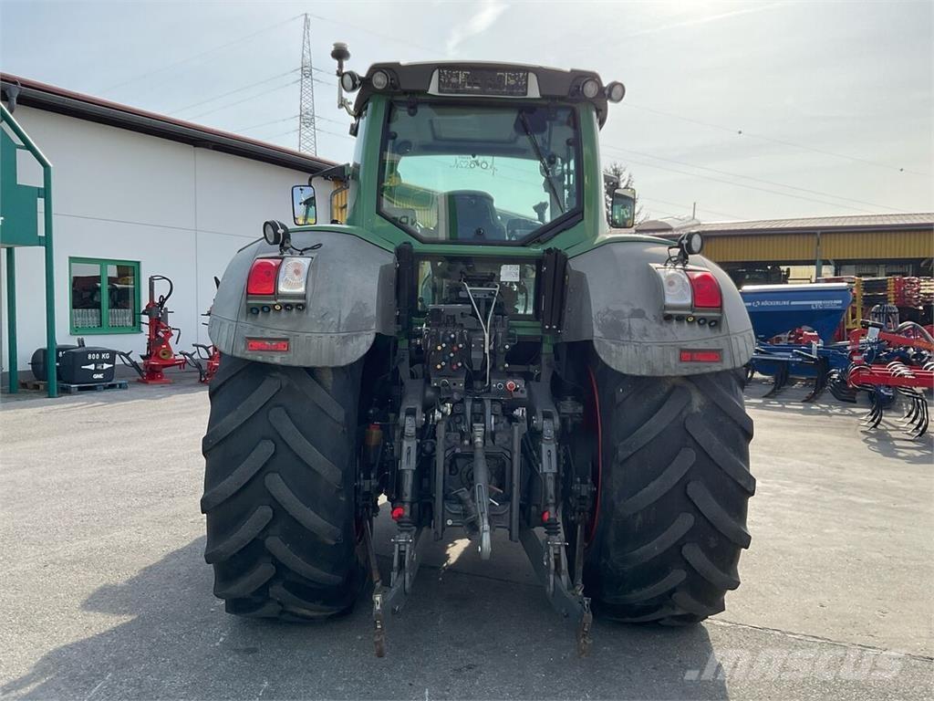 Fendt 822 Vario الجرارات