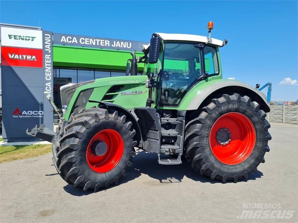 Fendt 828 Vario الجرارات