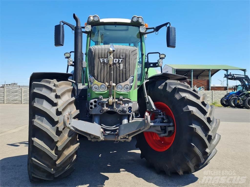 Fendt 828 Vario الجرارات