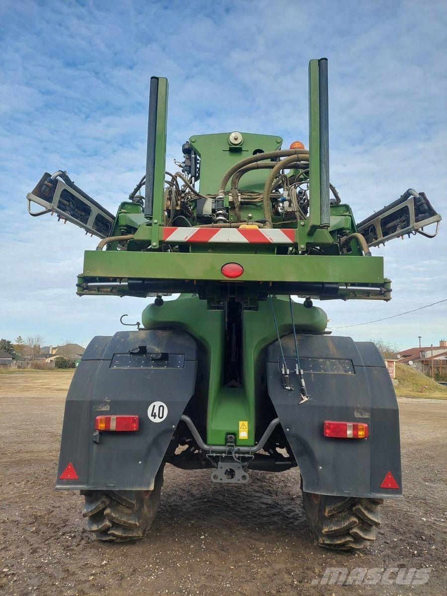 Fendt ROGATOR 366 الرشاشات