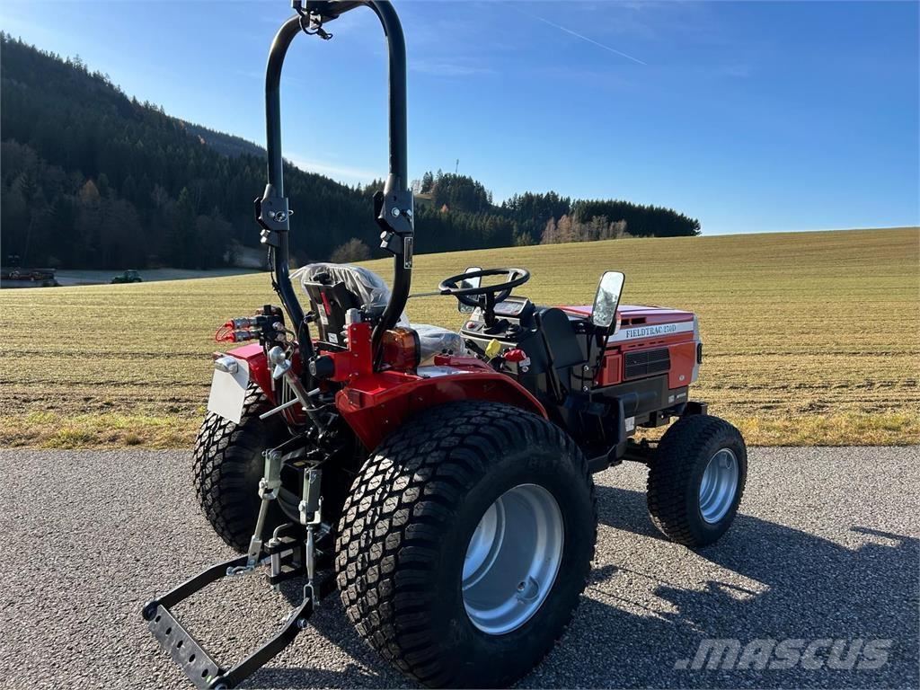  Fieldtrac 270D الجرارات