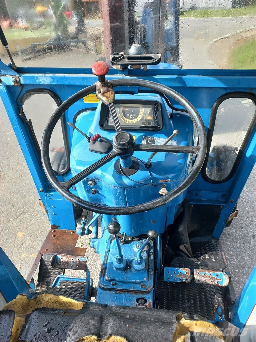 Ford 2600 الجرارات