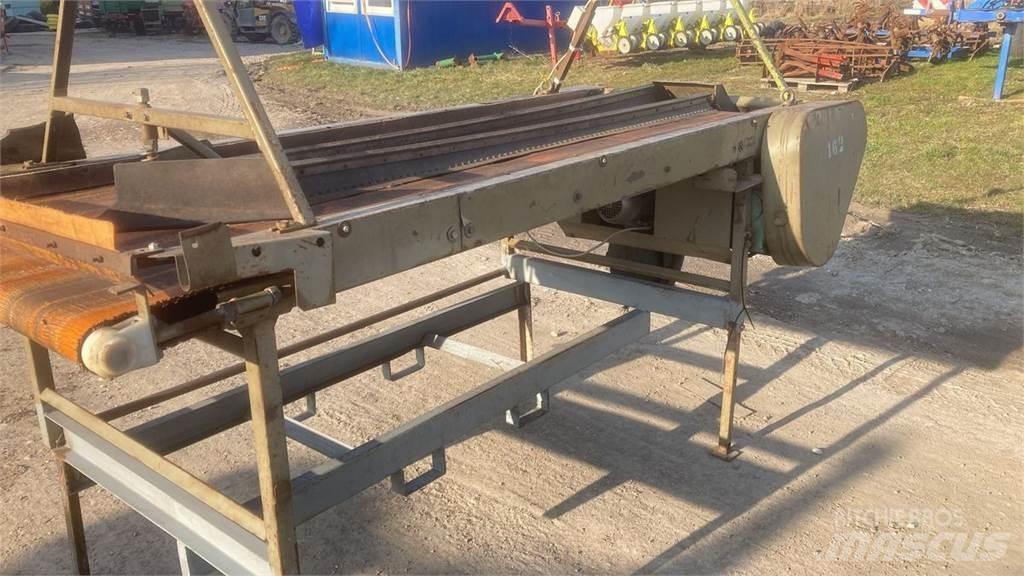 Fortschritt K 728 ماكينات زراعية أخرى