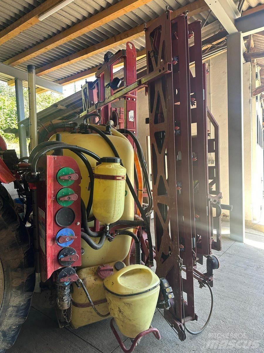 Hardi Master 1200 الرشاشات
