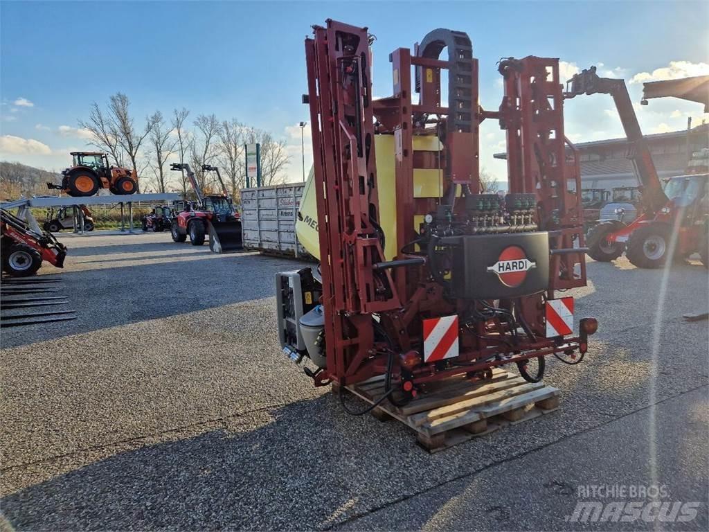 Hardi Mega 12 الرشاشات
