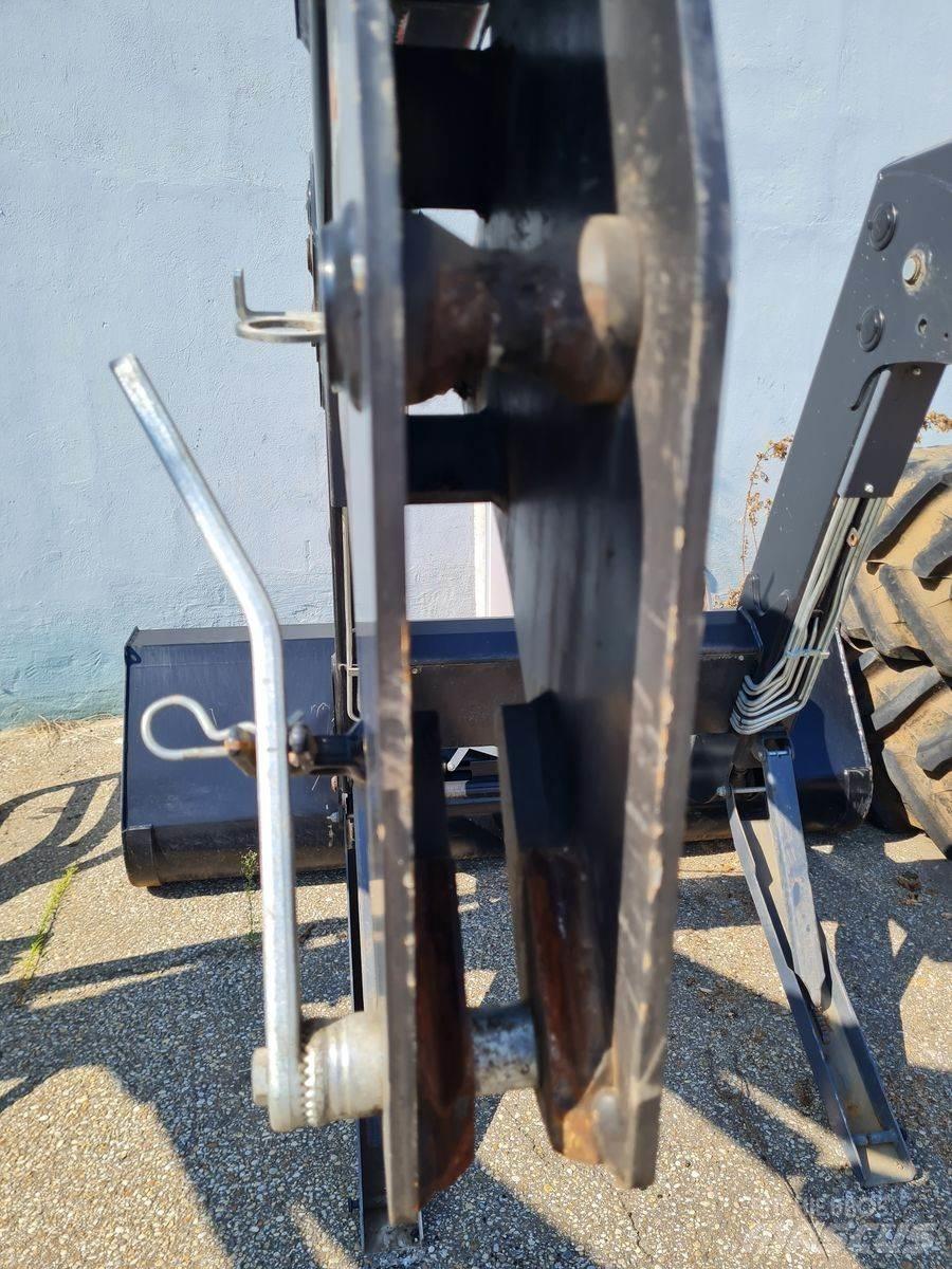 Hauer XB 110 ملحقات أمامية للوادر
