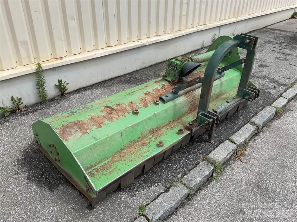HMF CX 225 جزازات وأغطية المراعي