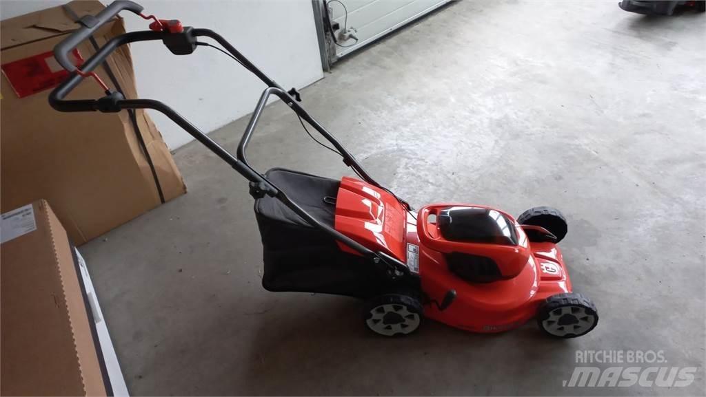 Husqvarna LC 137i ركوب الحشائش