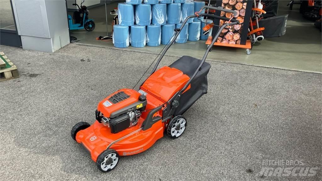 Husqvarna LC 253S ركوب الحشائش