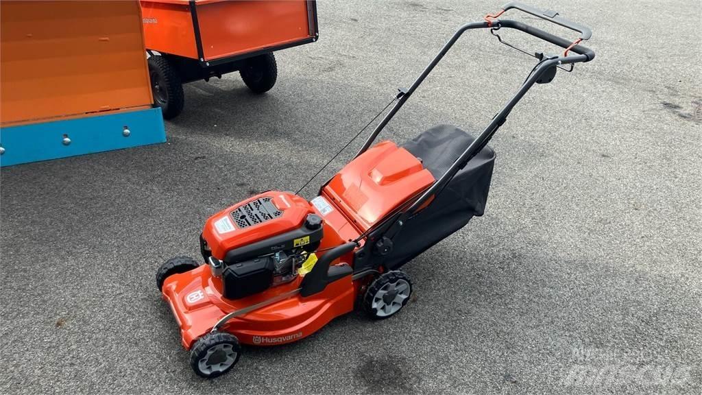Husqvarna LC 347V ركوب الحشائش