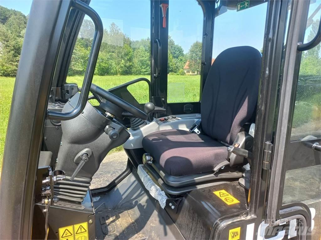 JCB 403 Agri لوادر وحفارات أمامية