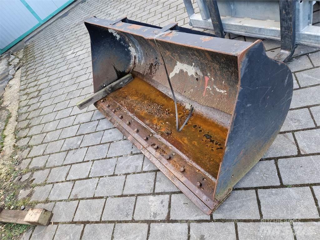 JCB Schaufel 160 cm ماكينات زراعية أخرى