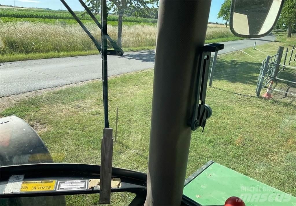 John Deere 3350 الجرارات