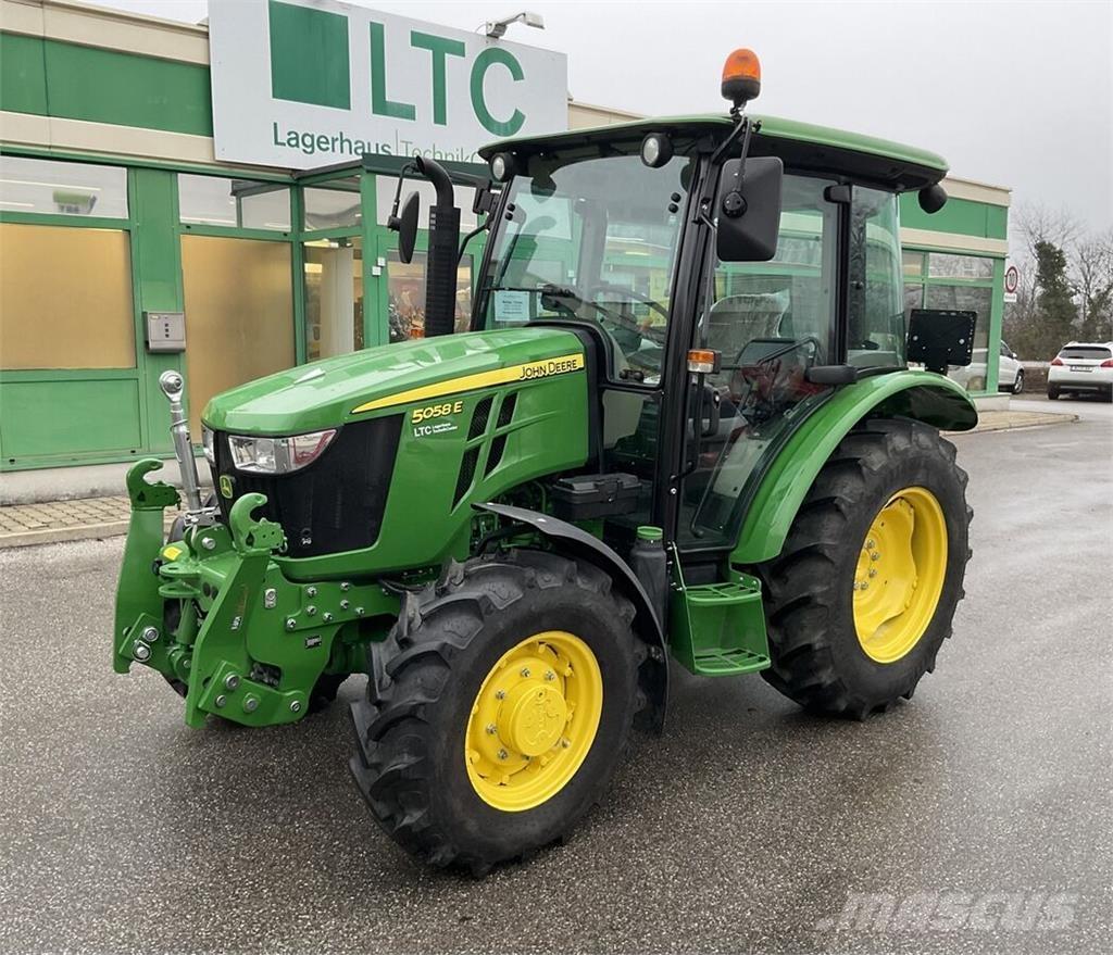 John Deere 5058E الجرارات