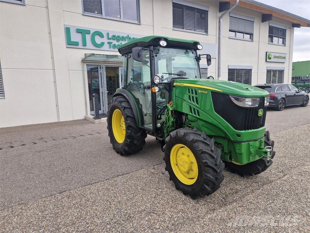 John Deere 5075 GF الجرارات