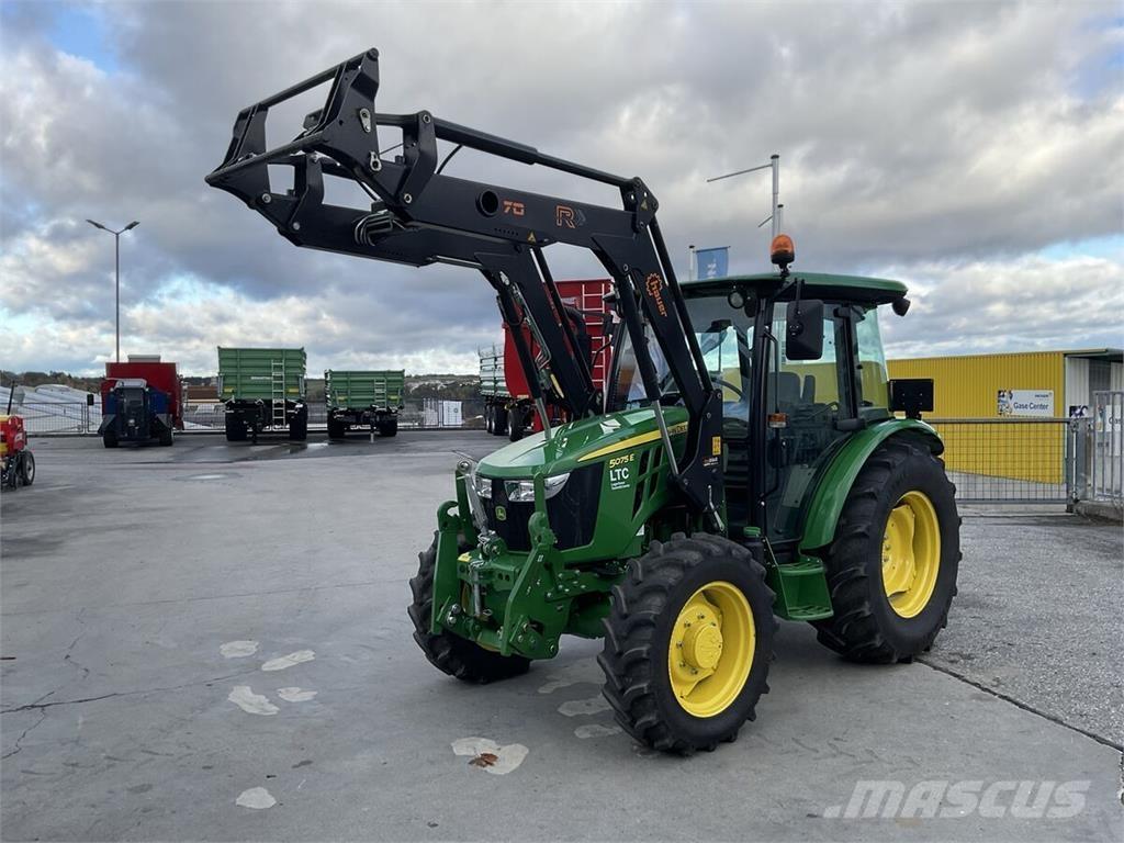 John Deere 5075E الجرارات