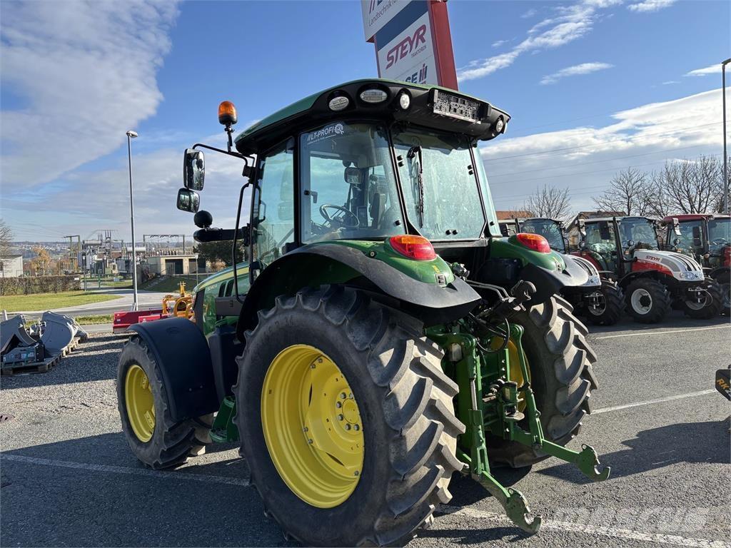 John Deere 5090R الجرارات