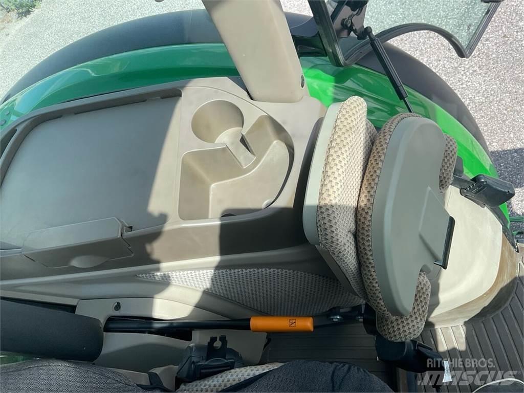 John Deere 5100M الجرارات