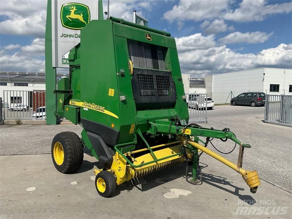 John Deere 592C محزمات مستديرة