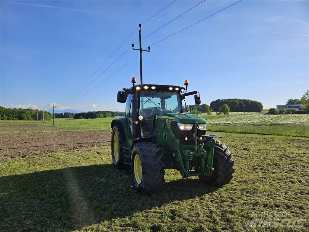 John Deere 6105R الجرارات