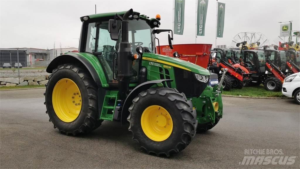John Deere 6120M الجرارات