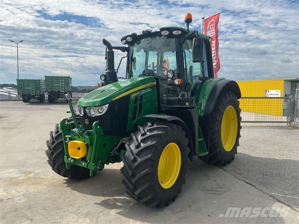 John Deere 6120M الجرارات