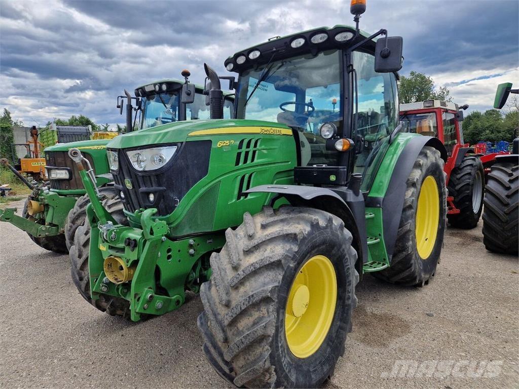 John Deere 6125R الجرارات
