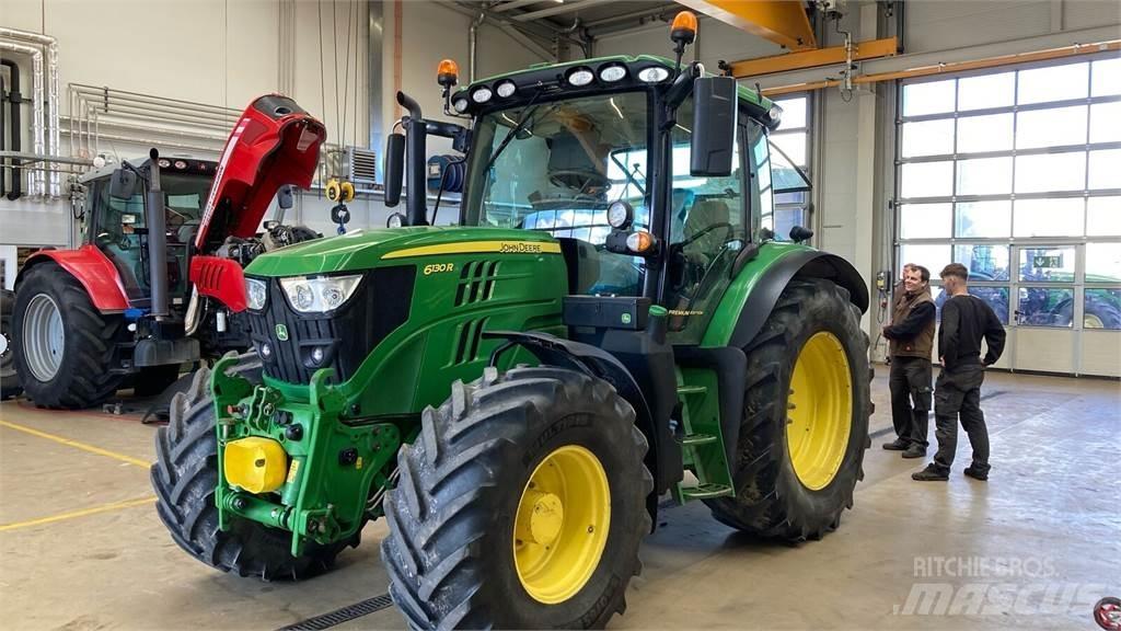 John Deere 6130R الجرارات