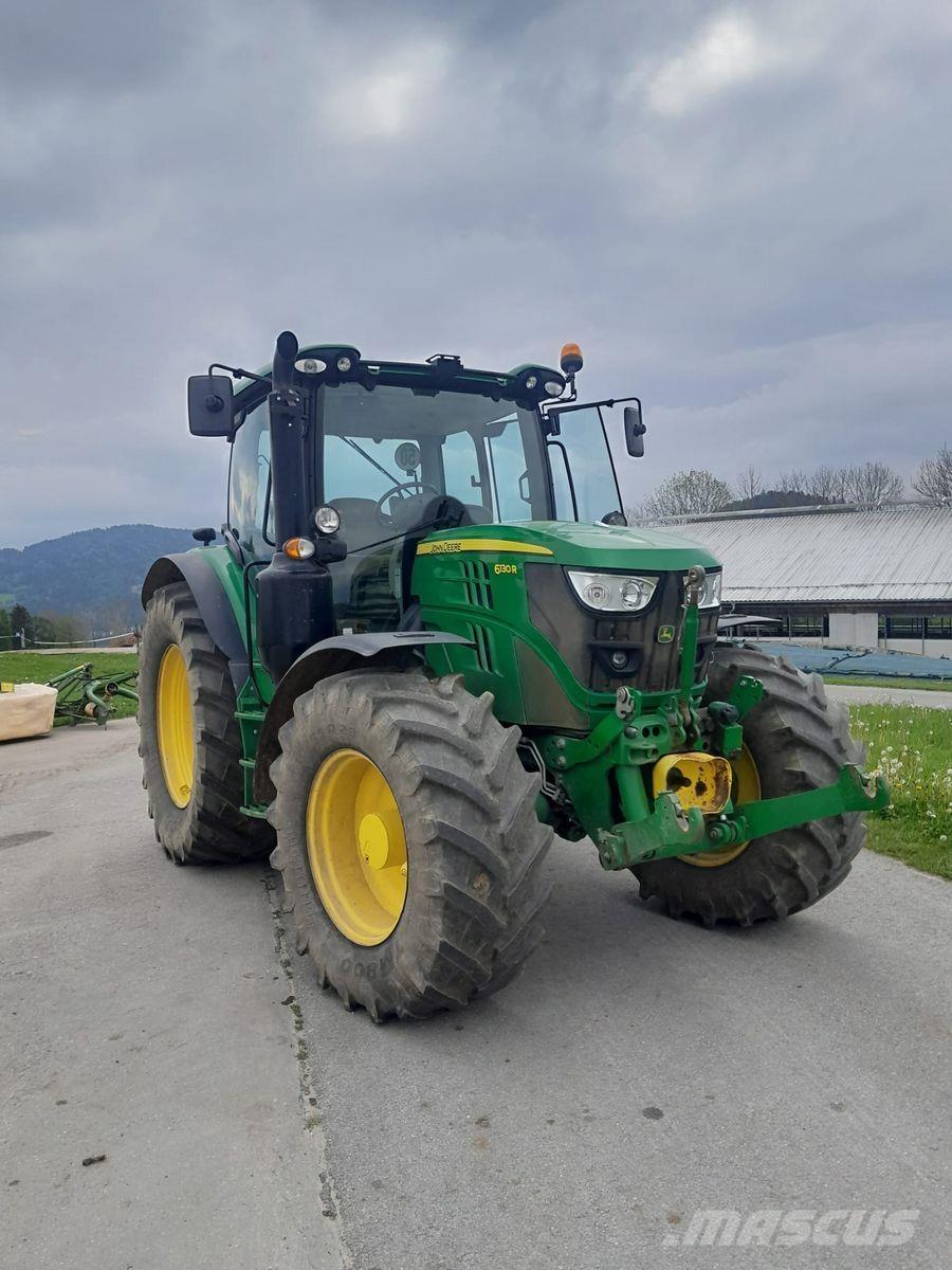John Deere 6130R الجرارات