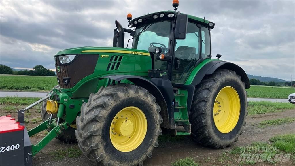 John Deere 6175R الجرارات
