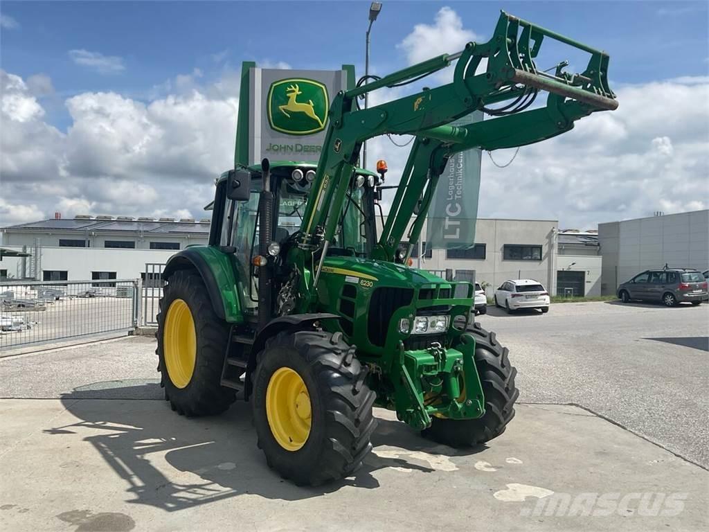 John Deere 6230 الجرارات