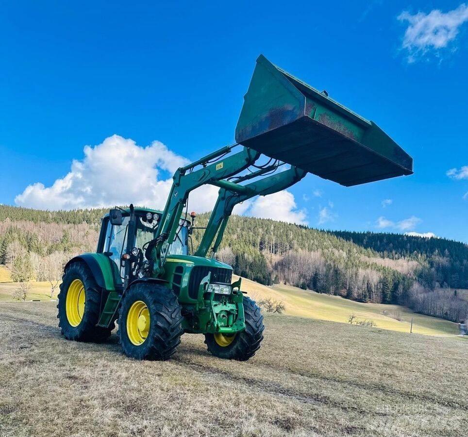 John Deere 6630 الجرارات