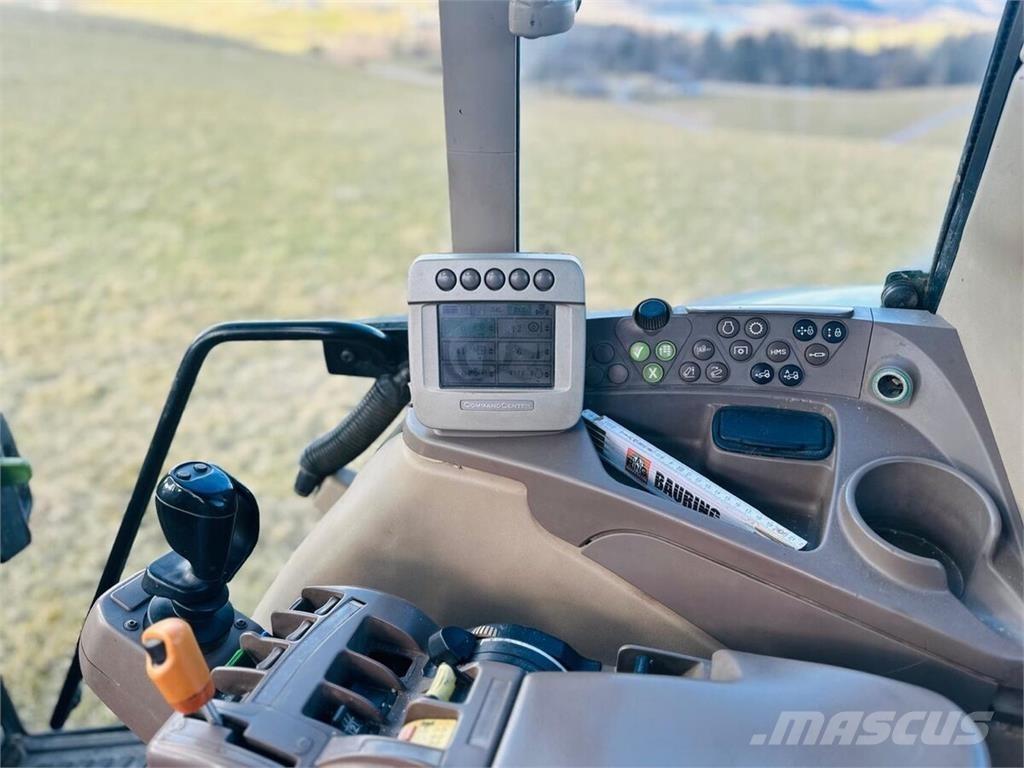John Deere 6630 الجرارات