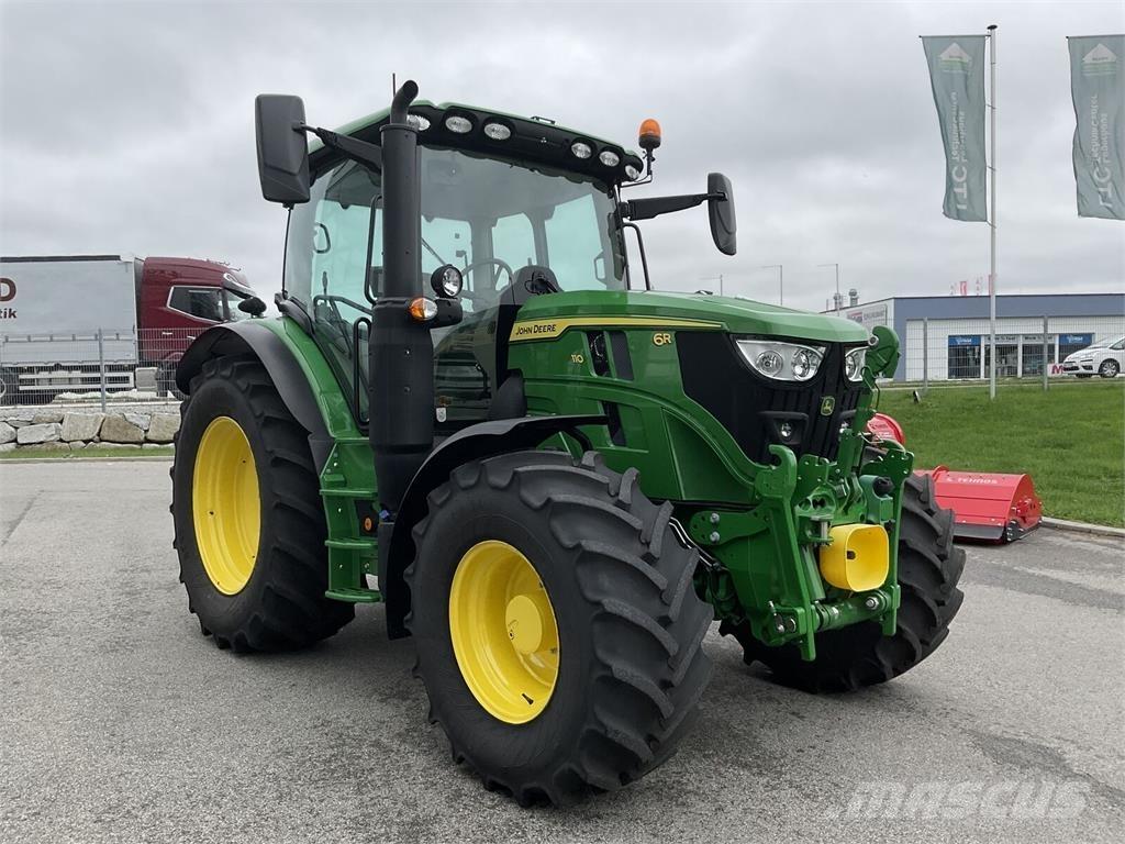 John Deere 6R 110 الجرارات