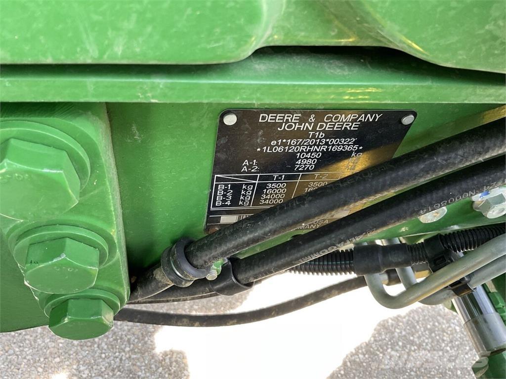 John Deere 6R 120 الجرارات