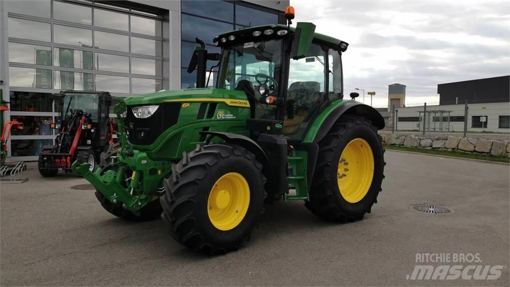John Deere 6R 130 الجرارات