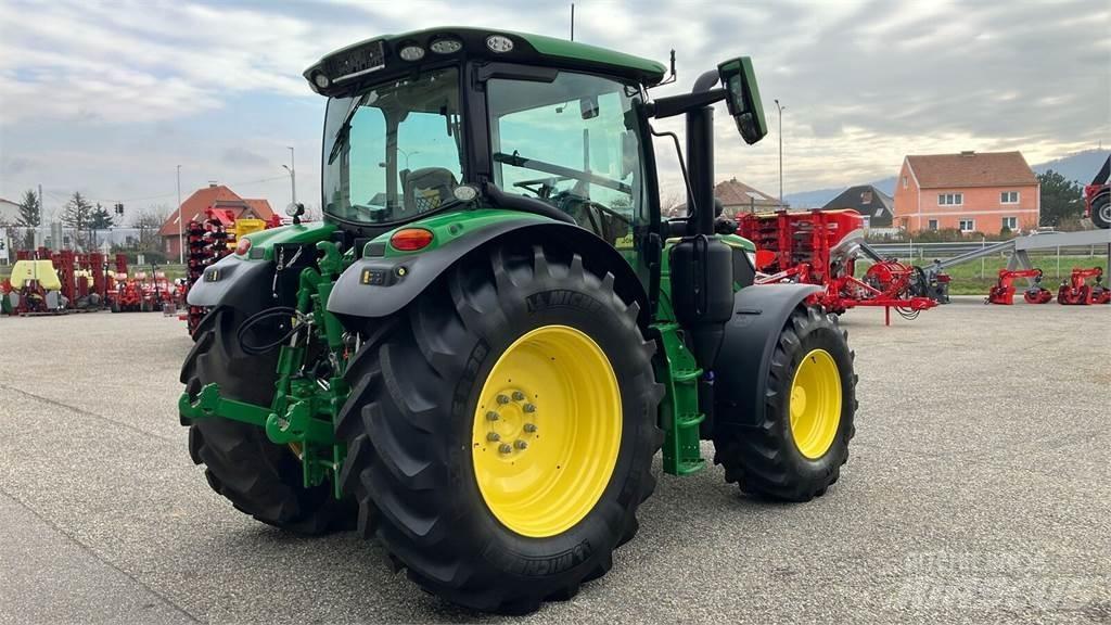 John Deere 6R150 الجرارات
