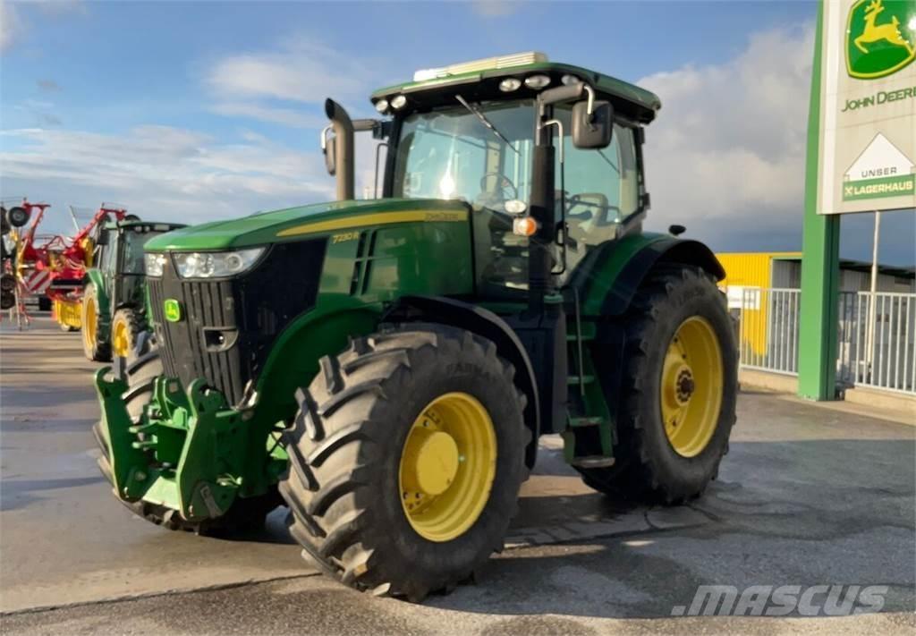 John Deere 7230R الجرارات