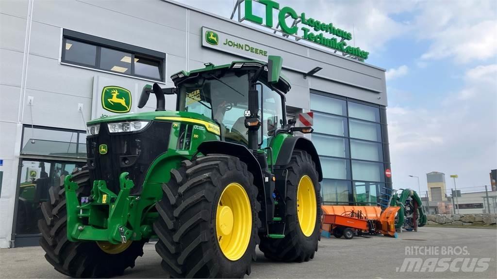 John Deere 7R 330 الجرارات